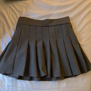 AMERICAN APPAREL Gray Pleated Skirt Size L